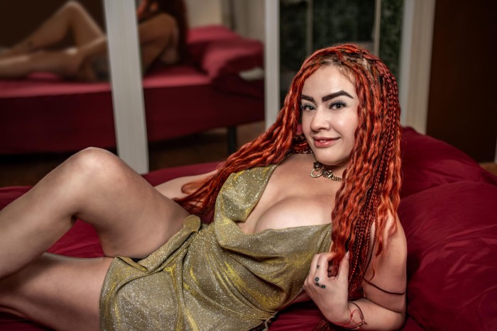 Sabrina mamacita latina de regreso en Oviedo