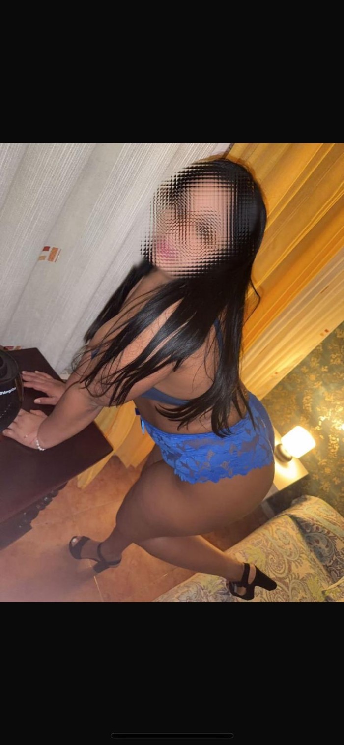 Mayra la cachonda con ganas de jugar contigo