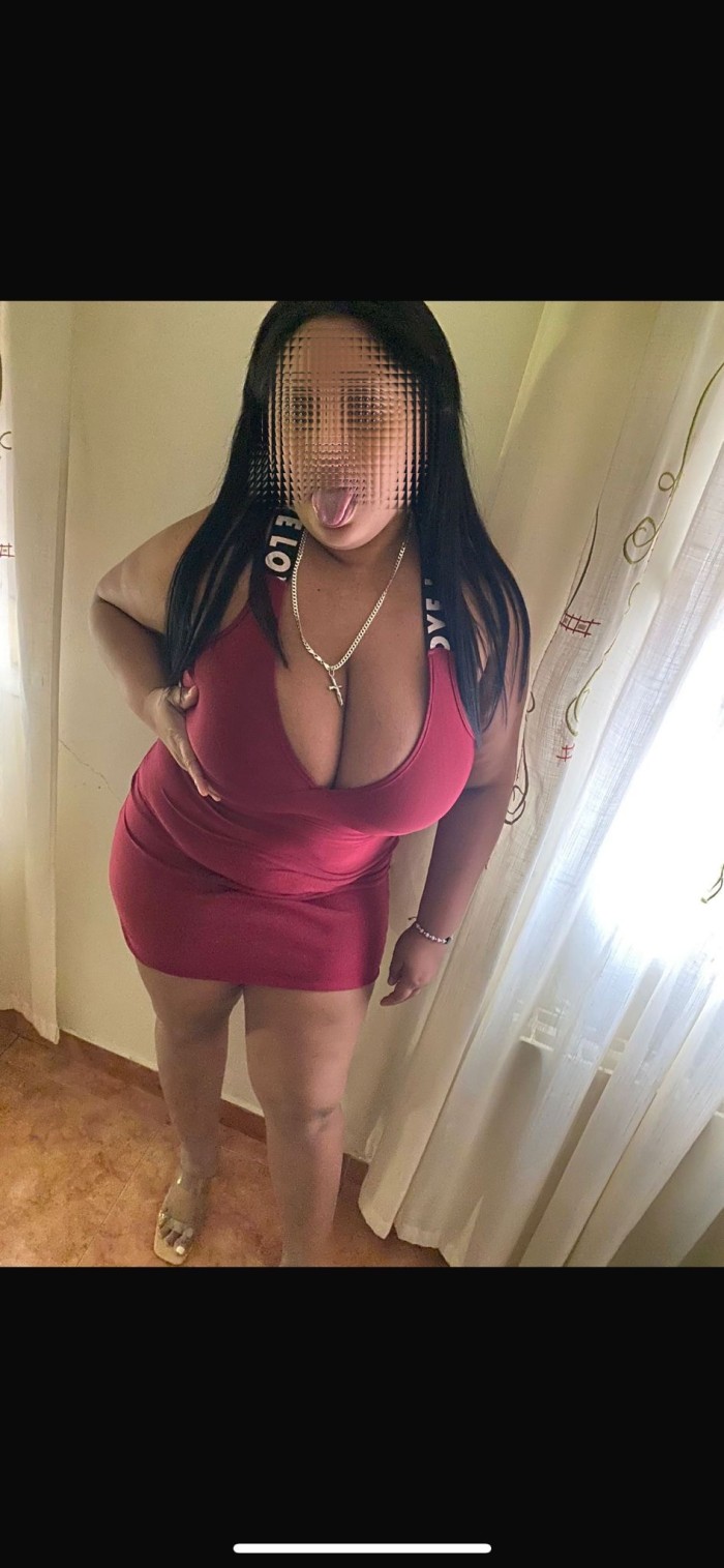 Mayra la cachonda con ganas de jugar contigo