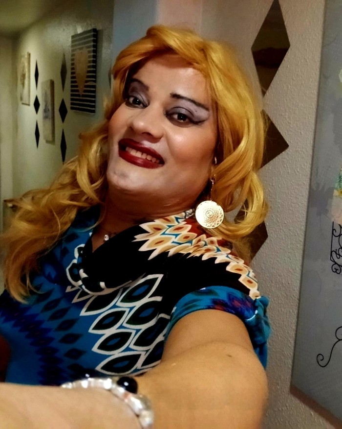 SOY UN CHICO CD TRANSFOMISTA MUY BIEN DOTADA REAL