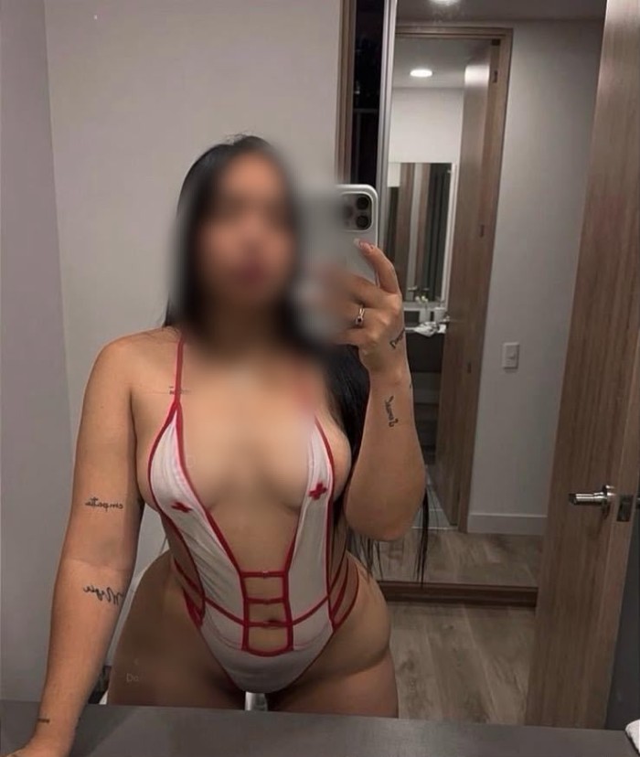 PRECIOSA JOVENCITA COLOMBIANA 24 AÑOS NOVEDAD 24H