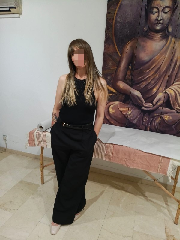 EMMA HOLANDÉSA MASAJE ERÓTICO..SENSUAL SEXY Y NATURAL ATIENDO SOLA