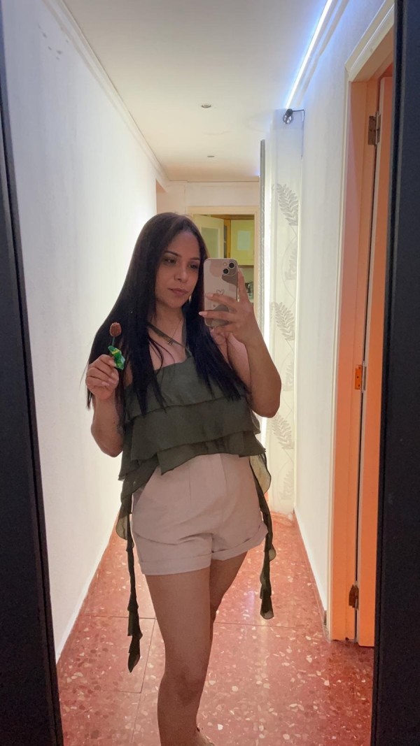 CARIÑOSA ,SEXY Y MUY ADICTA AL SEXO