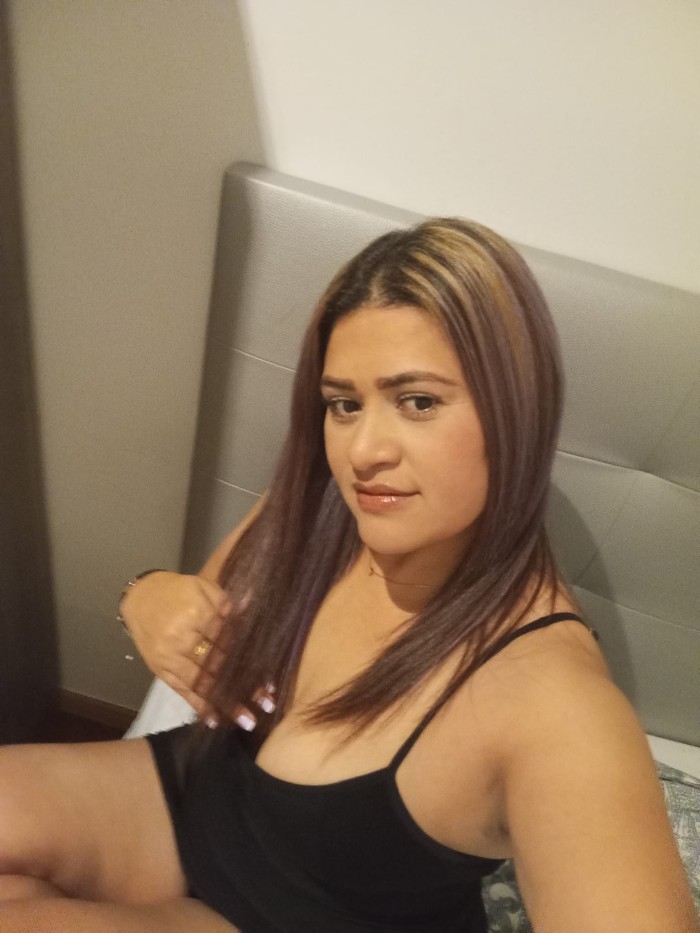CACHONDA IMPLICADA ARDIENTE MUY COMPLETA