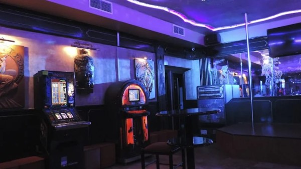 SE BUSCAN CHICAS PARA TRABAJAR EN CLUB