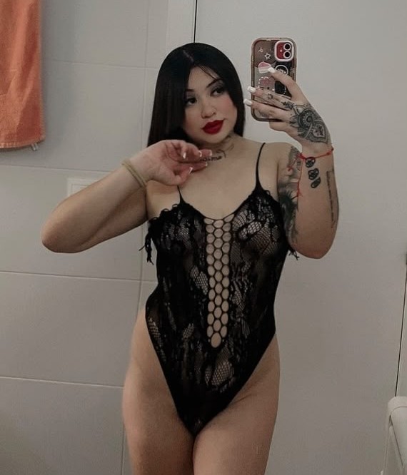 SOY UNA JOVENCITA CON MI COÑITO MUY HUMEDO