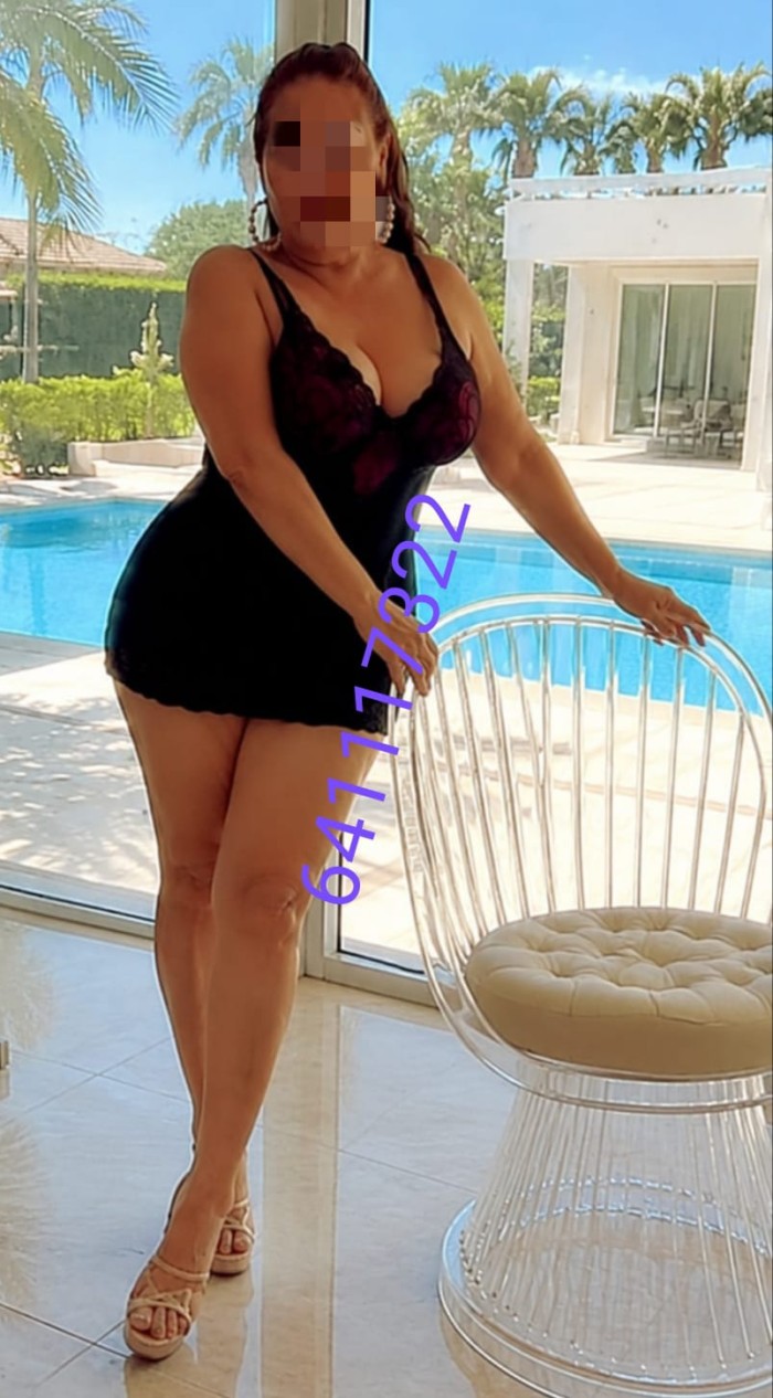NOVEDAD CARMELA TU MADURITA GUAPA Y SIMPATICA EN BORMUJOS