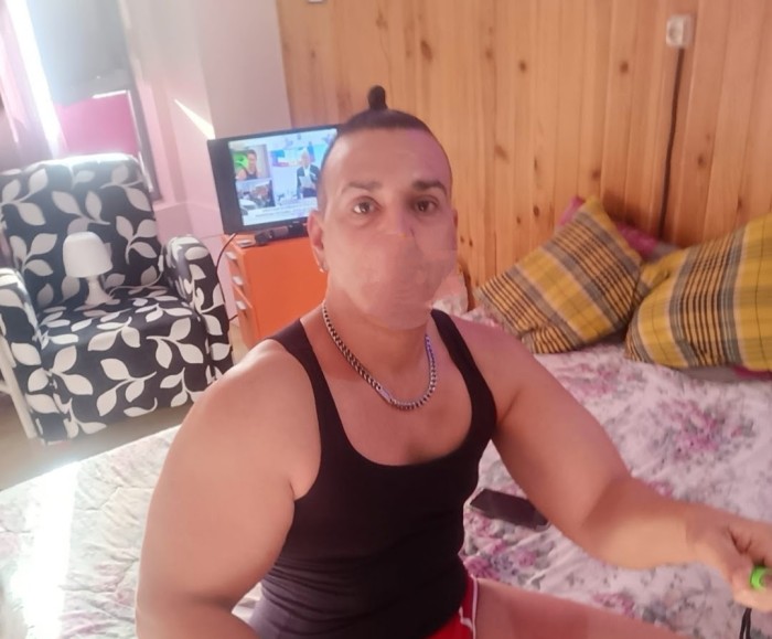 Masajista titulado Adrián (no soy escort)