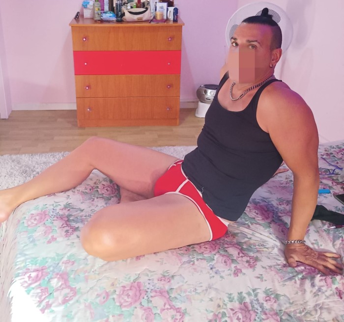 Masajista titulado Adrián (no soy escort)
