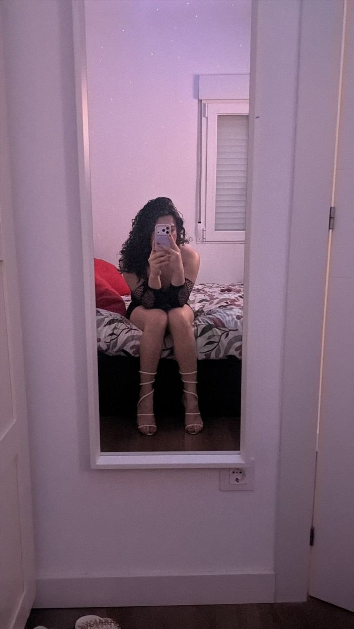 CHICA POTENTE DIVINA Y BIEN COMPLETA MORBOSA Y SUPER FIESTERA EN SAN ISIDRO