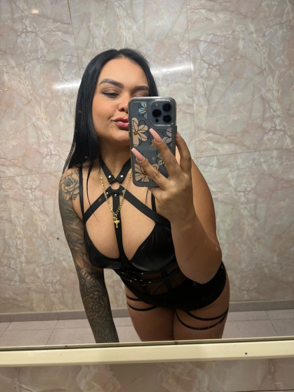 Ven comerme el coño ,estoy muy caliente te espero