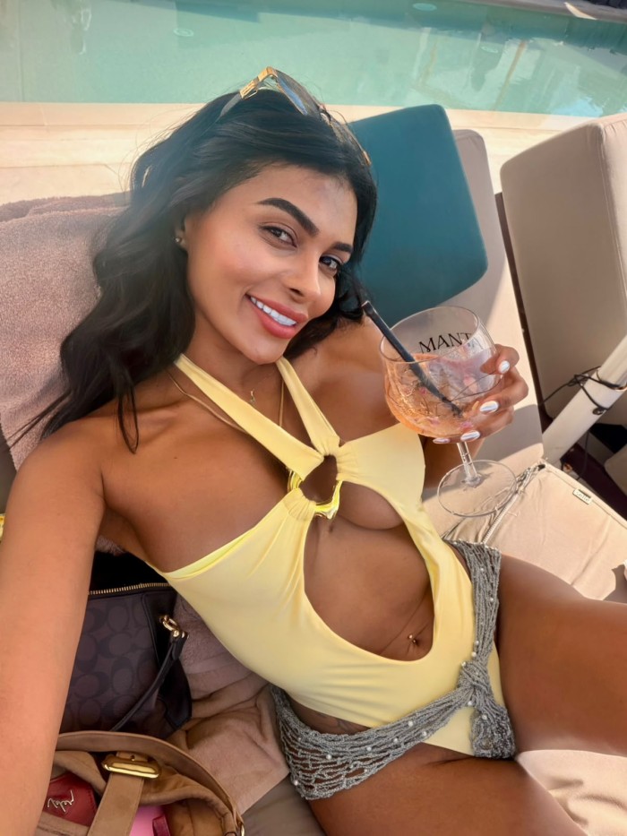 MELISA – Colombiana en Ibiza