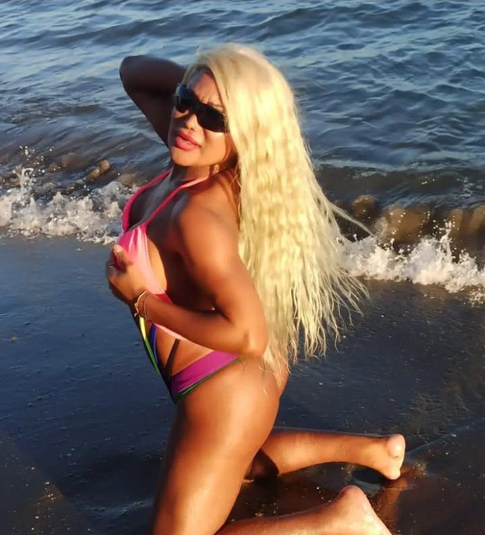 ALANNA, SEXO Y DIVERSION, CHICA TRANS