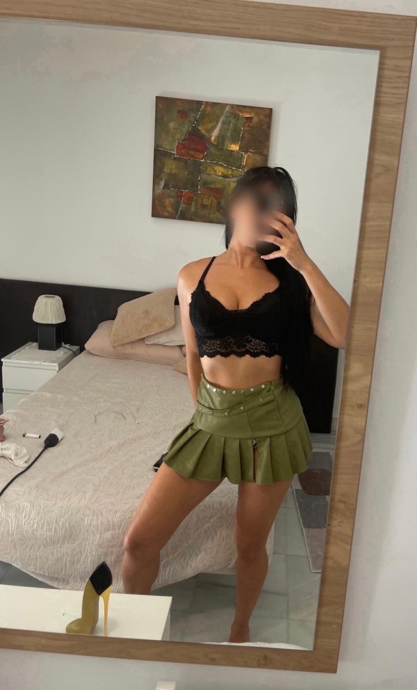 CARLA CATALANA disponible a CALAFELL