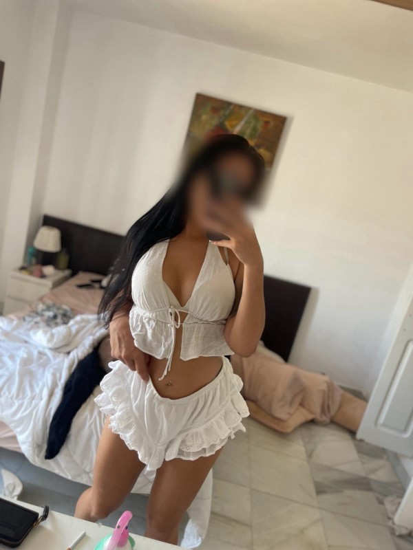 CARLA CATALANA disponible a CALAFELL
