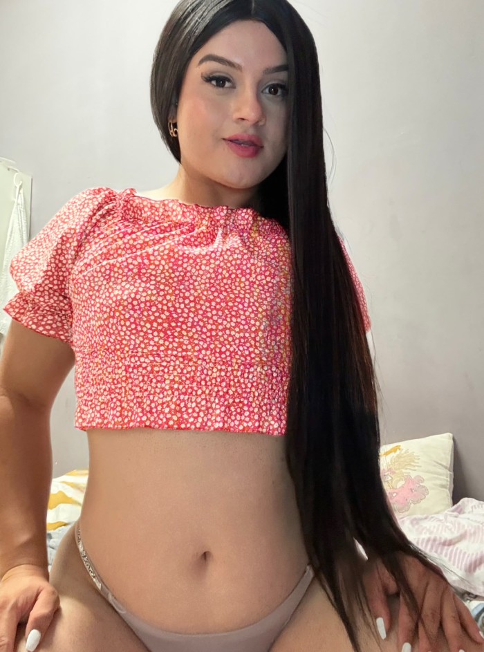 Encantadora TRANS, Dulce y cariñosa
