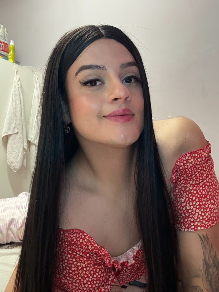 Encantadora TRANS, Dulce y cariñosa