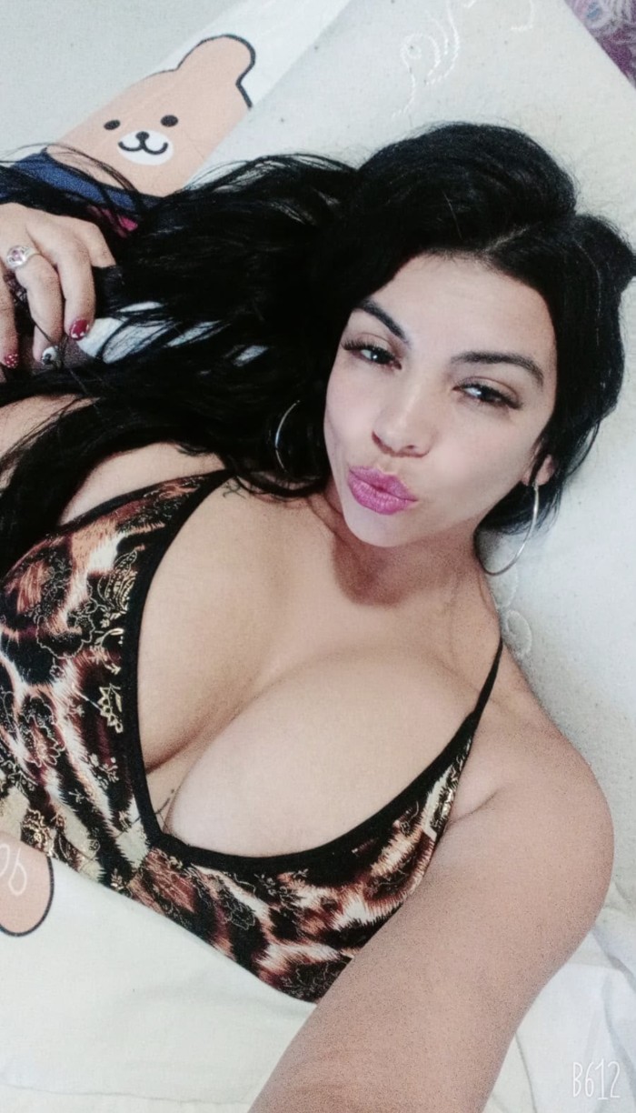 Colombiana  acompañante y AMA en Lleida