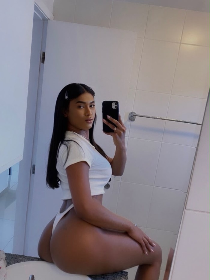 Brasileña disponible 24horas (últimas semanas en la ciudad ).