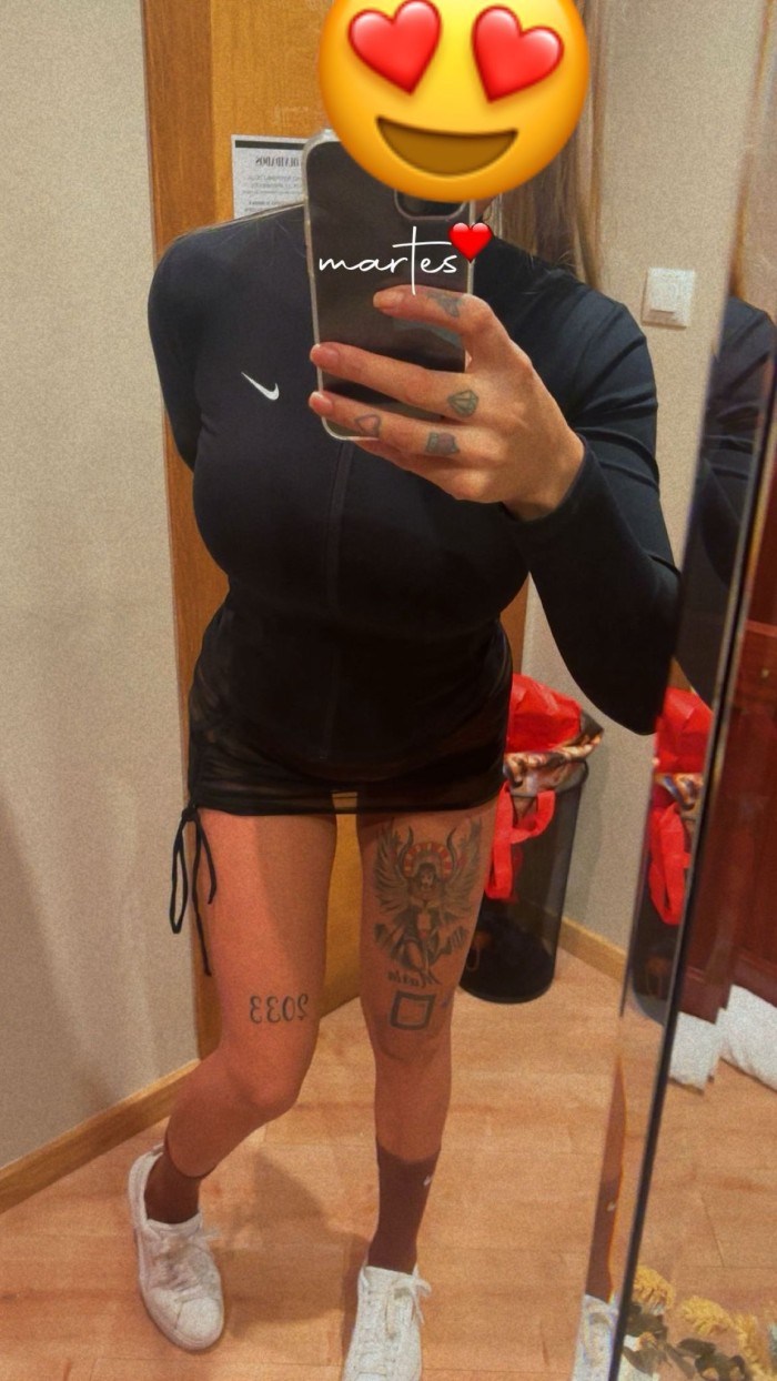 HERMOSA APASIONADA COMPLACIENTE EN TORRENT