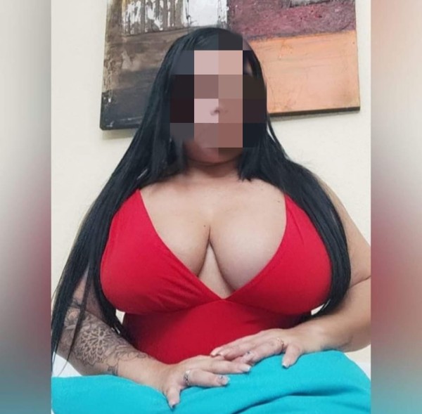 TRATO DE NOVIOS Y BESO CON LENGUA