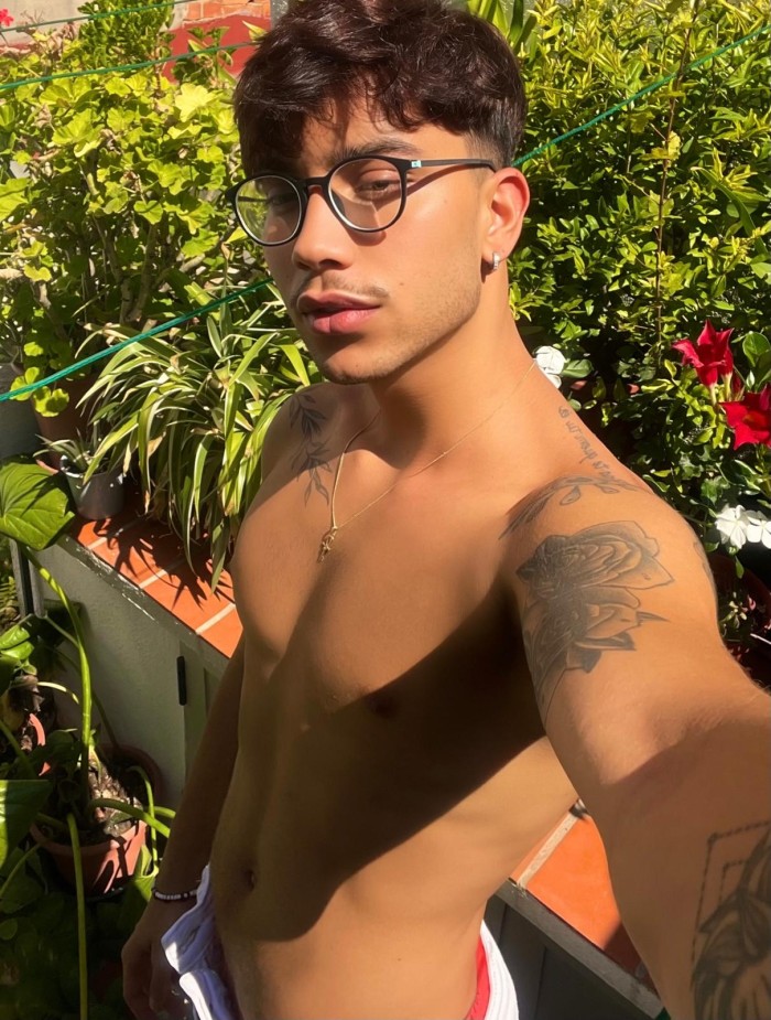 BRUNO ALTO, GUAPO Y MUY COMPLETO 614453800