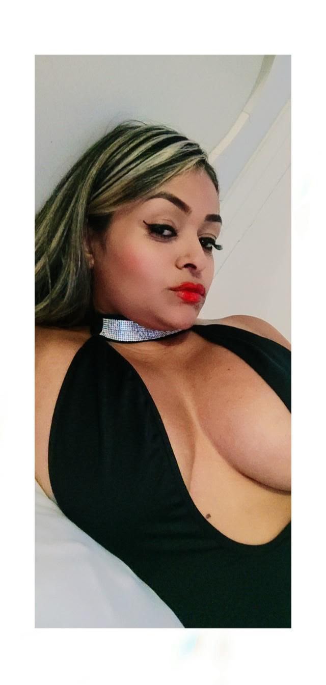 IMPLICADA ARDIENTE MORBOSA COMPLACIENTE