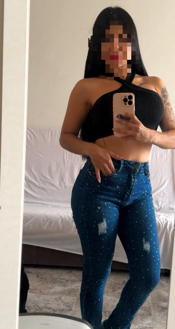 HAZME TUYA, DELEITATE CON MI CUERPO 23AÑOS