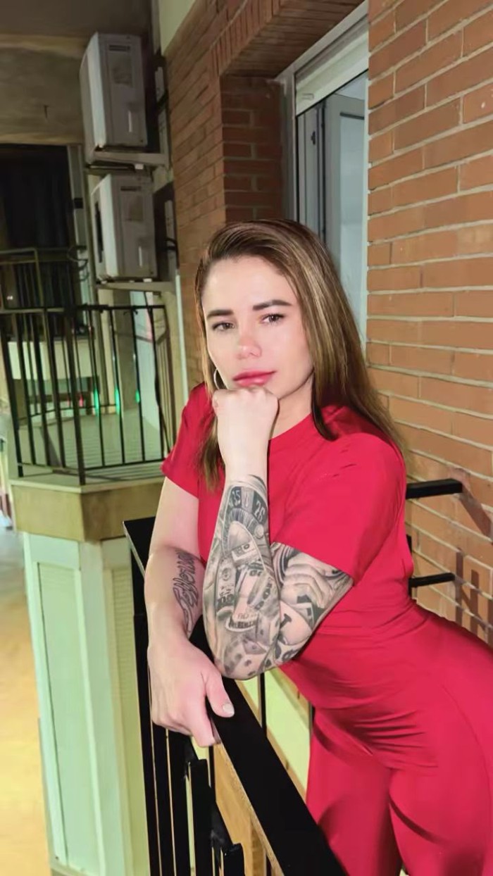 TENGO MUCHO POR OFRECER ESTOY POR BURRIANA