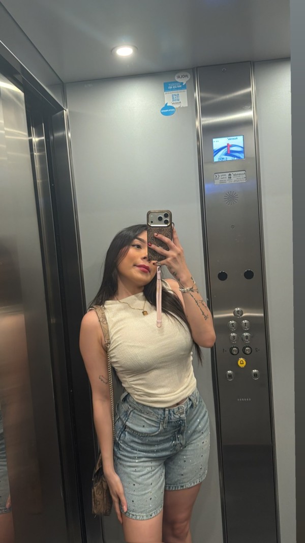 ARDIENTE SENSUAL APASIONADA DESEOSA DE SEXO