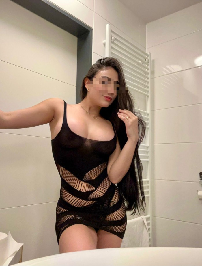 CACHONDA LUJURIOSA ARDIENTE CON MUCHO PLACER PARA DARTE VEN