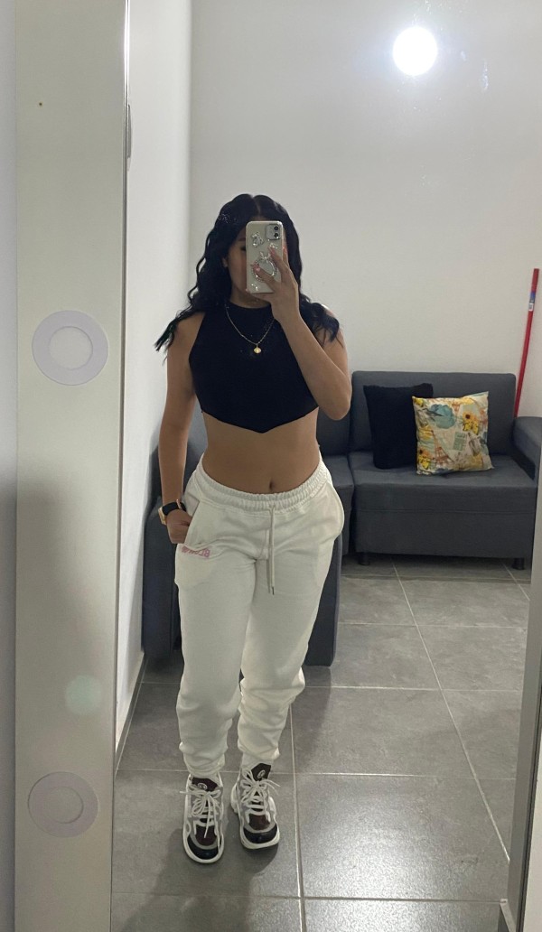 Tatuada cariñosa , quiere fiesta , vente