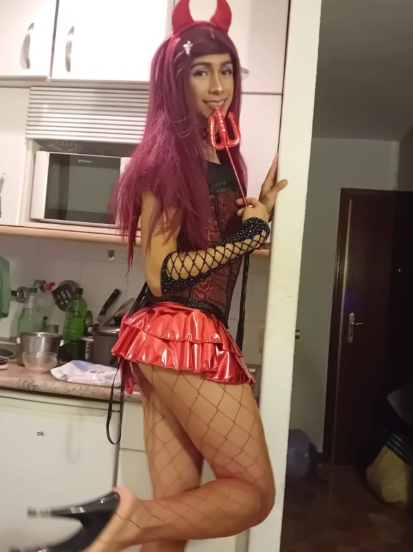 ¡ULTIMA SEMANA EN BARCELONA! Dulce jovencita latina