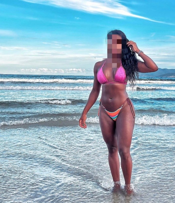 LATINA ATREVIDA ALEGRE CARIÑOSA DIVERTIDA