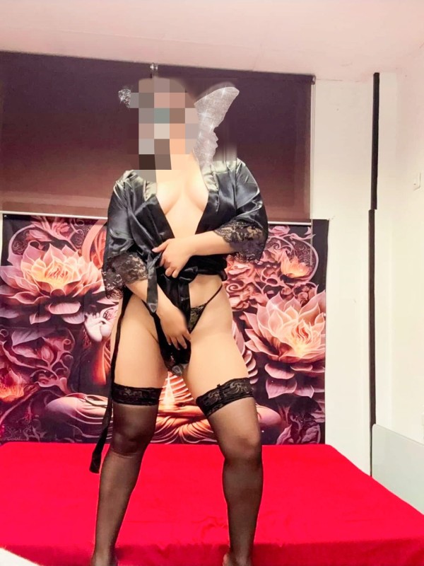 Elena – Masajes eróticos en Getafe