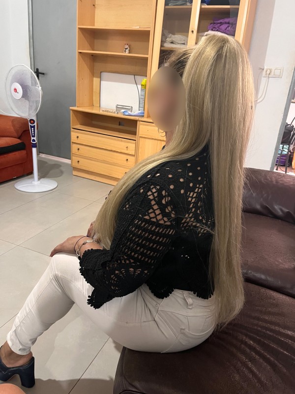 SUPER NOVEDAD EN RONDA!! EVA MORBOSA FIESTERA CON CULAZO Y MUY DISCRETA