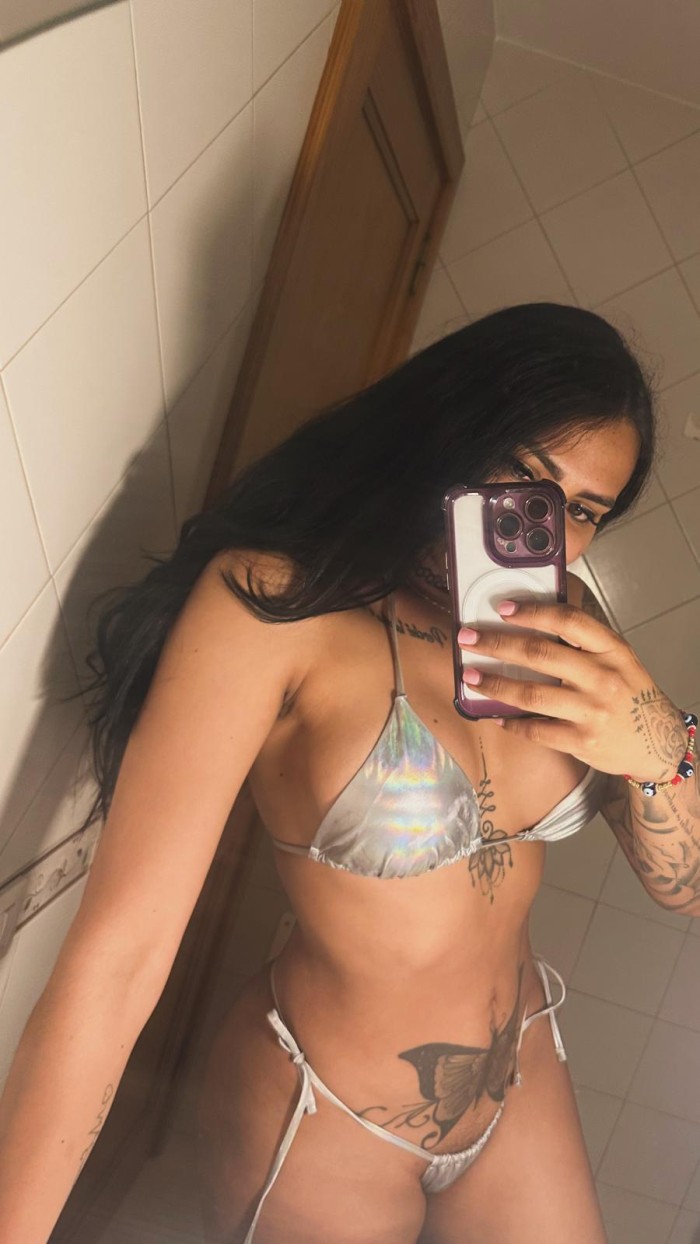 KARINA: COLOMBIANA, SENSUAL Y ATENTA A TU DISPOSIC