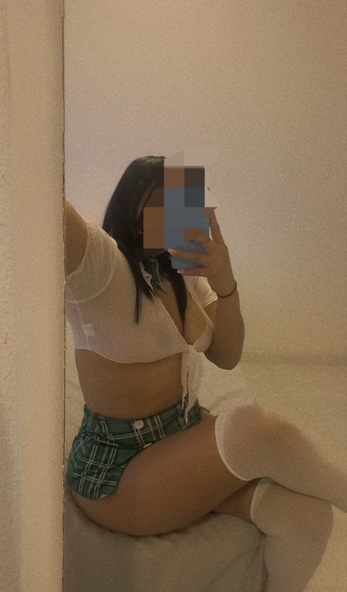 Caliente fiestera en Sevilla