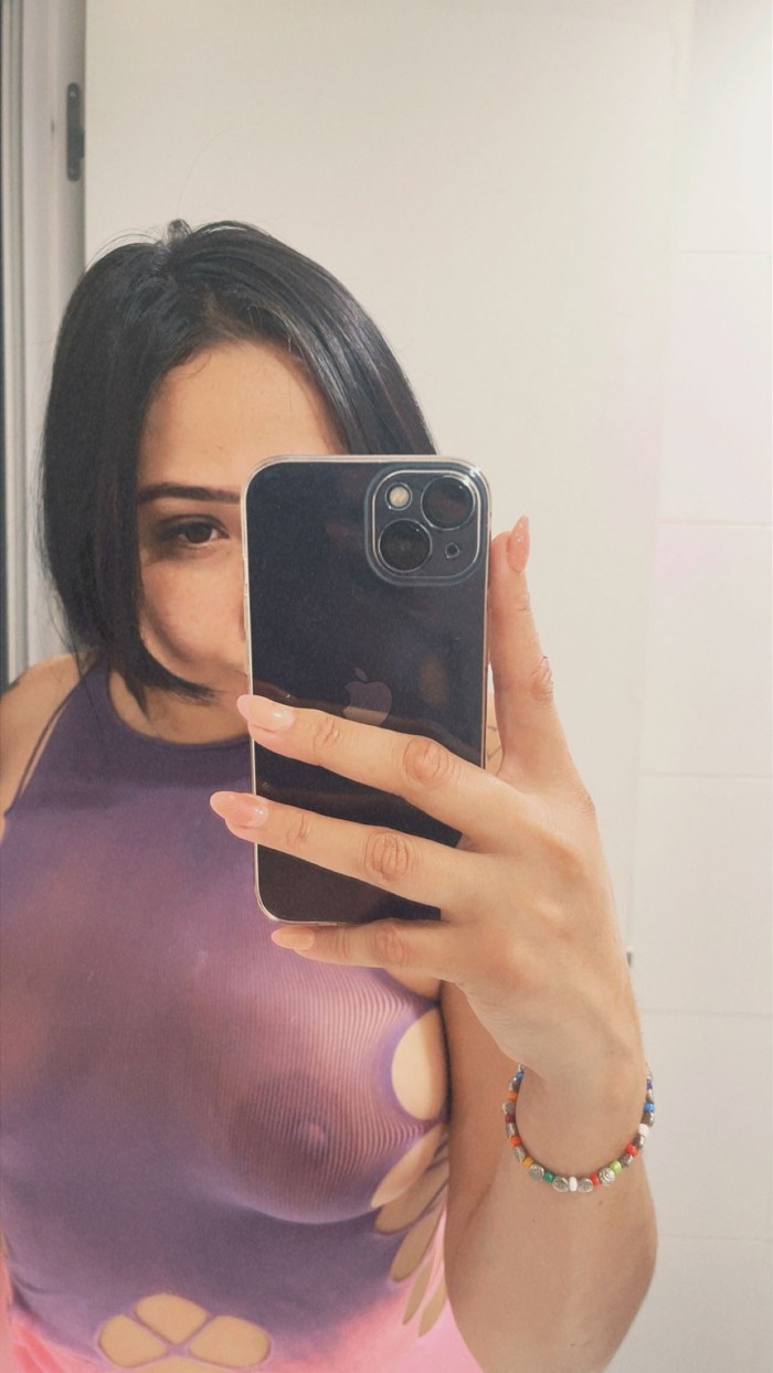 Caliente fiestera  en Sevilla