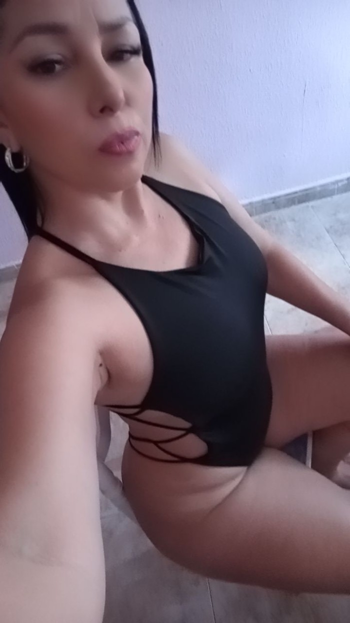 ARDIENTE SENSUAL APASIONADA DESEOSA DE SEXO