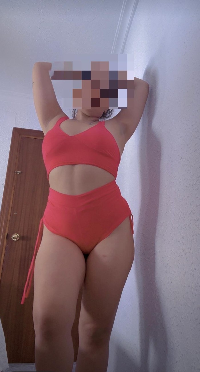 QUITAME MIS TANGUITAS CON LA BOCA ESTOY CALIENTE