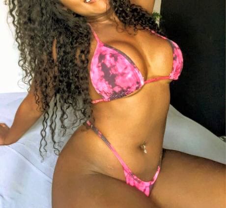 BRUNA RECIEN LLEGADA APROVECHA