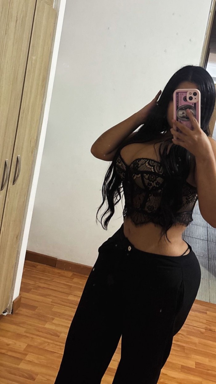 sensual explosiva y muy femenina