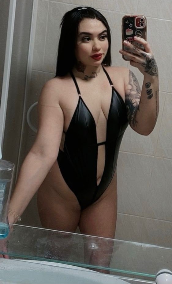 SOY LA JOVENCITA MUY CACHONDA TE ESPERO