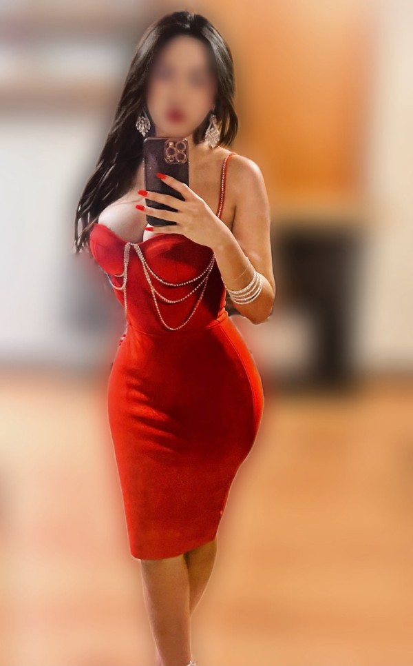 Nueva en Barcelona| Outcalls Elegant and Discreet
