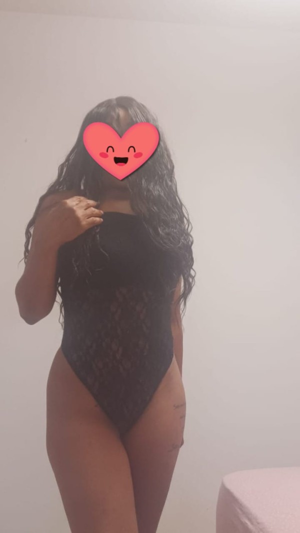 CARLA FOGOSA JUGUETONA MORBOSA LATINA EN ALCAZAR DE SAN JUAN