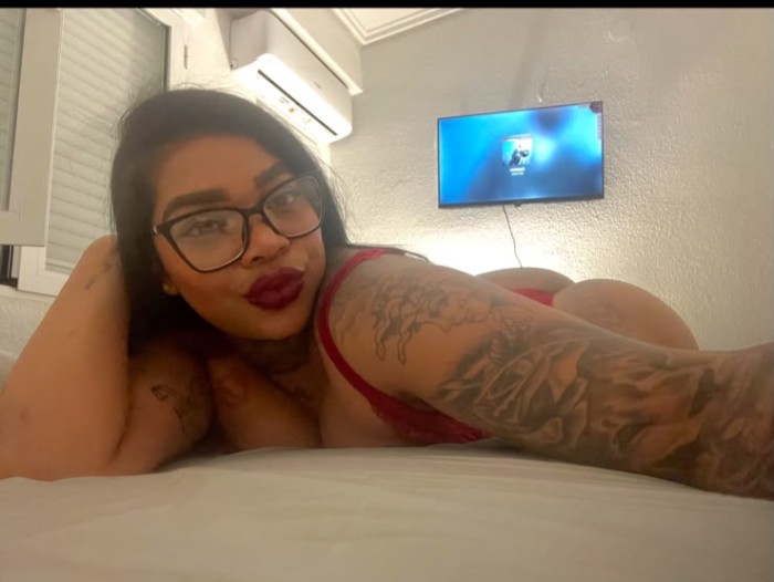Sara masajes griego xoxito estrecho