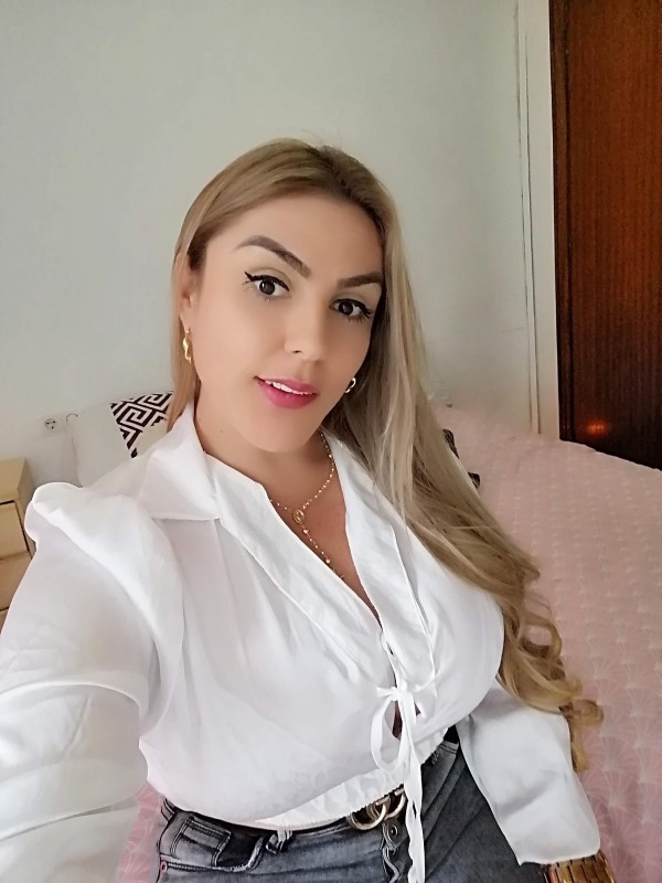 Llegó quien cumplira tus deseos fiestera