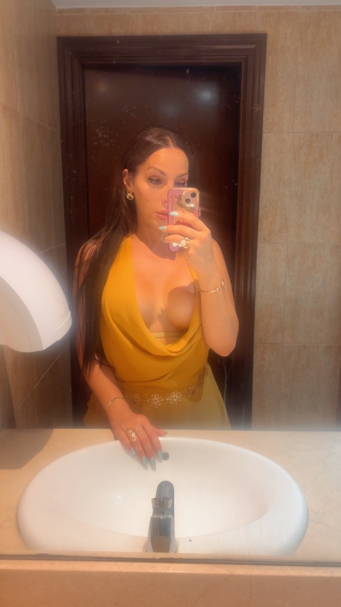 Chica trans española operada para heteros