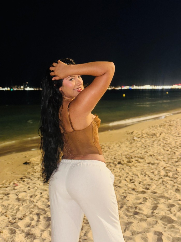 EN MARBELLA MUJER DESEOSA DE SEXO A TOPE